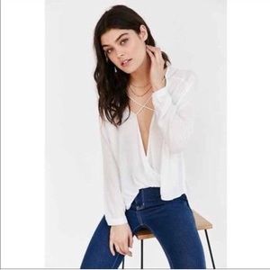 NWT silence + noise mayfair plunge surplice top